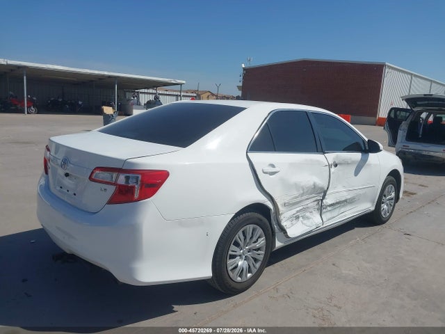 45720269 :رقم المزاد ، 4T4BF1FKXDR300022 vin ، 2013 Toyota Camry Le مزاد بيع