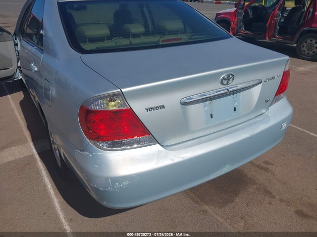45720273 :رقم المزاد ، JTDBF30K050161143 vin ، 2005 Toyota Camry Le V6/xle V6 مزاد بيع