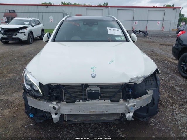 45720289 :رقم المزاد ، WDC0G4KB8HF217610 vin ، 2017 Mercedes-benz Glc 300 4matic مزاد بيع