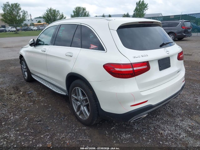 45720289 :رقم المزاد ، WDC0G4KB8HF217610 vin ، 2017 Mercedes-benz Glc 300 4matic مزاد بيع