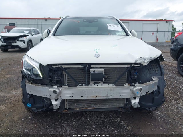 45720289 :رقم المزاد ، WDC0G4KB8HF217610 vin ، 2017 Mercedes-benz Glc 300 4matic مزاد بيع
