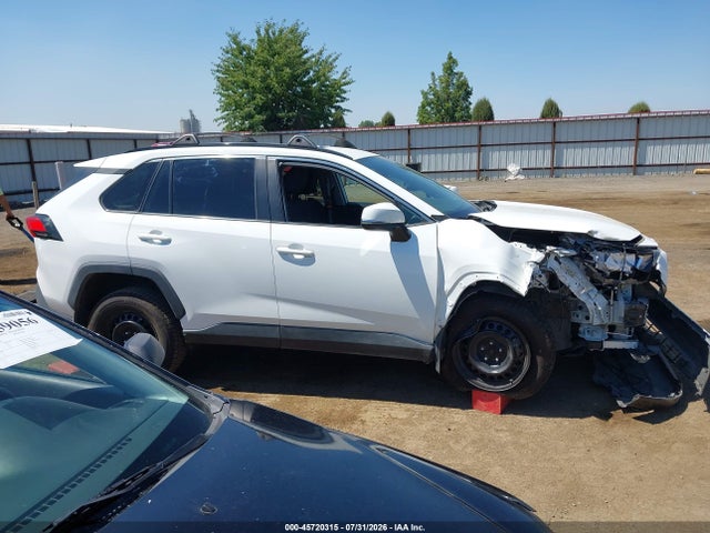 Toyota RAV4 LE 2020 2T3G1RFV8LW100186 Image 14