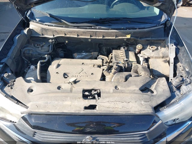 JA4AP3AU0HZ068996 Mitsubishi Outlander Sport 2.0 Le