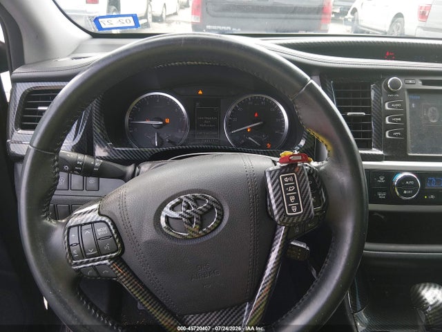 45720407 :رقم المزاد ، 5TDKZRFH9HS187652 vin ، 2017 Toyota Highlander Se مزاد بيع