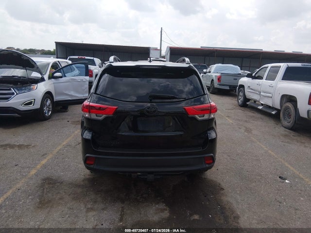 45720407 :رقم المزاد ، 5TDKZRFH9HS187652 vin ، 2017 Toyota Highlander Se مزاد بيع
