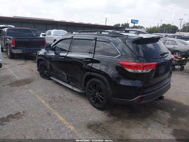 45720407 :رقم المزاد ، 5TDKZRFH9HS187652 vin ، 2017 Toyota Highlander Se مزاد بيع
