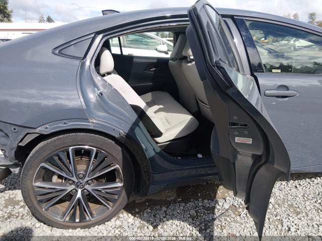 Aukcja sprzedaży 2023 Toyota Prius Xle Awd-e, vin: JTDADABU7P3001430, numer aukcji: 45720419