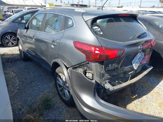 JN1BJ1CPXJW185244 Nissan Rogue Sport Sv