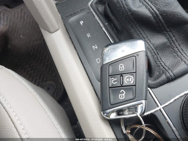Продажа на аукционе авто 2021 Volkswagen Atlas 2.0t Se W/technology, vin: 1V2HP2CA4MC500969, номер лота: 45720510
