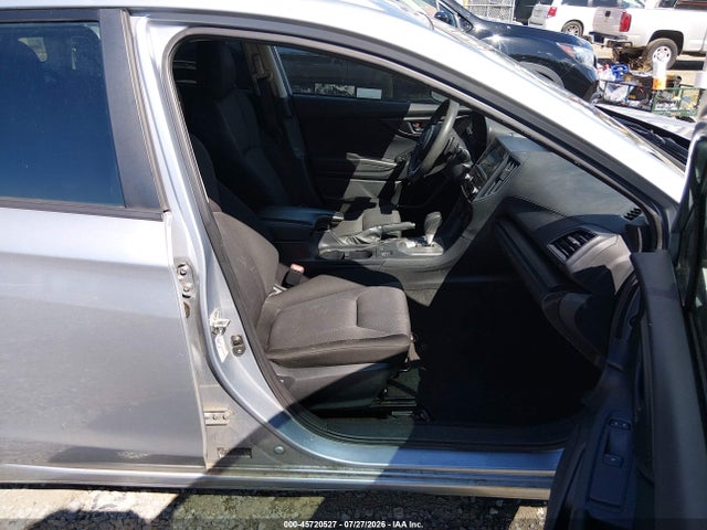 45720527 :رقم المزاد ، 4S3GTAD69J3720715 vin ، 2018 Subaru Impreza 2.0i Premium مزاد بيع