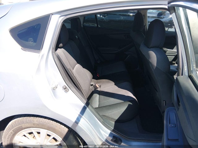 45720527 :رقم المزاد ، 4S3GTAD69J3720715 vin ، 2018 Subaru Impreza 2.0i Premium مزاد بيع