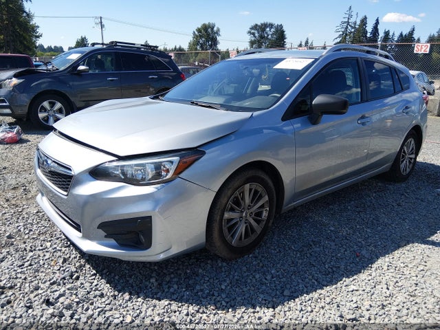 45720527 :رقم المزاد ، 4S3GTAD69J3720715 vin ، 2018 Subaru Impreza 2.0i Premium مزاد بيع