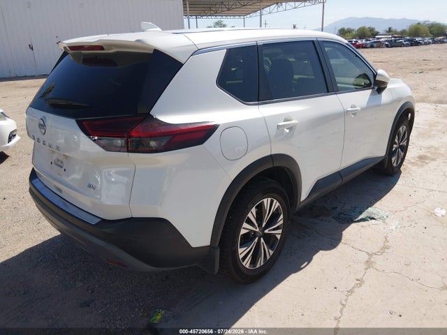 JN8BT3BA8PW436100 Nissan Rogue Sv Fwd