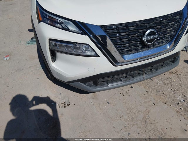 JN8BT3BA8PW436100 Nissan Rogue Sv Fwd