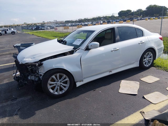 2013 Hyundai Genesis 3.8 მანქანა იყიდება აუქციონზე, vin: KMHGC4DD0DU224146, აუქციონის ნომერი: 45720677