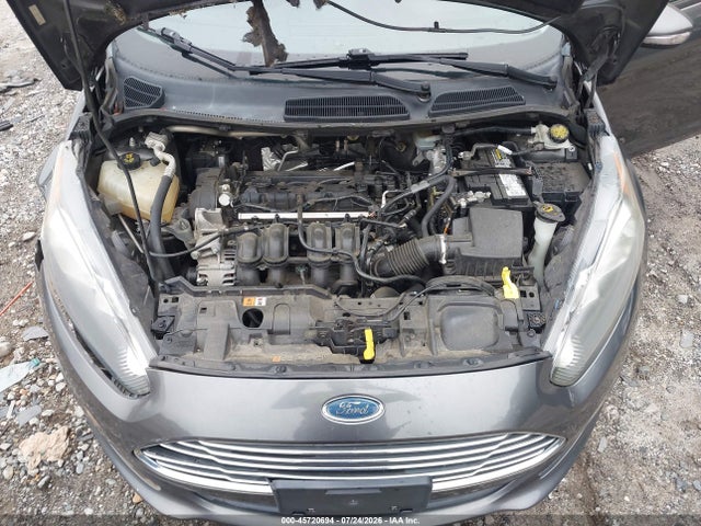 45720694 :رقم المزاد ، 3FADP4BJ7FM223206 vin ، 2015 Ford Fiesta Se مزاد بيع