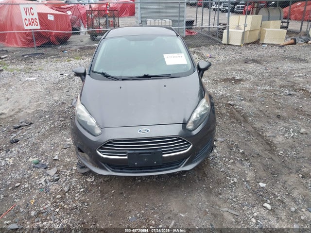 45720694 :رقم المزاد ، 3FADP4BJ7FM223206 vin ، 2015 Ford Fiesta Se مزاد بيع
