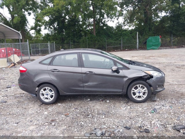45720694 :رقم المزاد ، 3FADP4BJ7FM223206 vin ، 2015 Ford Fiesta Se مزاد بيع