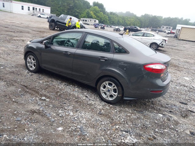 45720694 :رقم المزاد ، 3FADP4BJ7FM223206 vin ، 2015 Ford Fiesta Se مزاد بيع