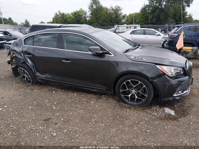 45720719 :رقم المزاد ، 1G4GB5G30GF164972 vin ، 2016 Buick Lacrosse Leather مزاد بيع