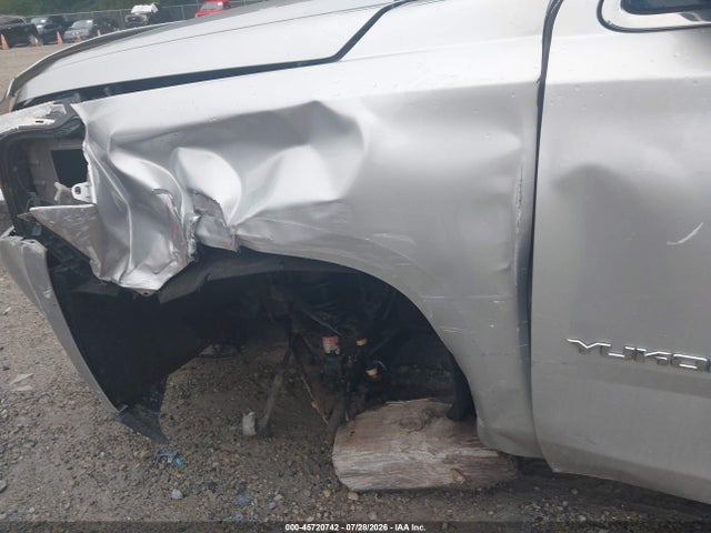 45720742 :رقم المزاد ، 1GKS2GKC9HR336678 vin ، 2017 Gmc Yukon Xl Slt مزاد بيع