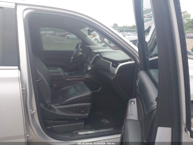 45720742 :رقم المزاد ، 1GKS2GKC9HR336678 vin ، 2017 Gmc Yukon Xl Slt مزاد بيع