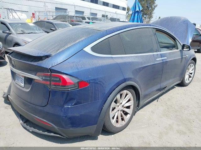 Tesla Model X 60d/70d/75d/90d 2016 5YJXCAE24GF009172 Image 4