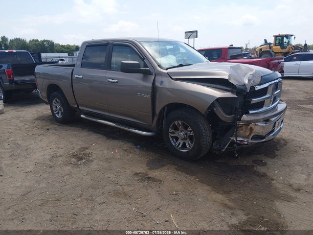 45720763 :رقم المزاد ، 1D7RB1CP3AS141933 vin ، 2010 Dodge Ram 1500 Slt/sport/trx مزاد بيع