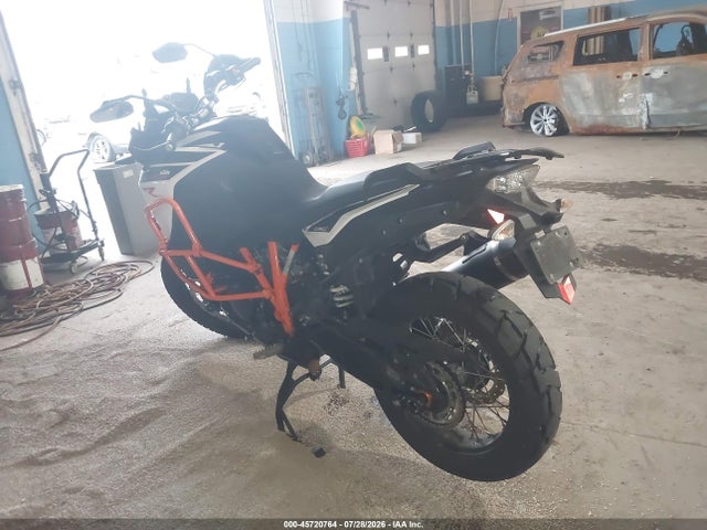 KTM 1090 Adventure R 2017 VBKV49404HM978898 Image 3