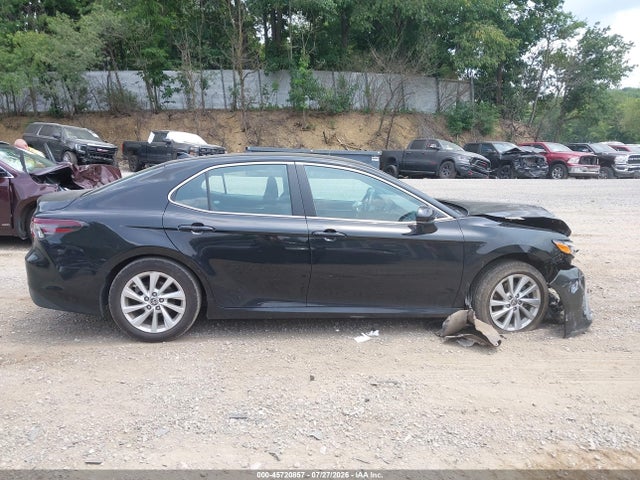 2024 Toyota Camry Le მანქანა იყიდება აუქციონზე, vin: 4T1C11AK8RU193564, აუქციონის ნომერი: 45720857