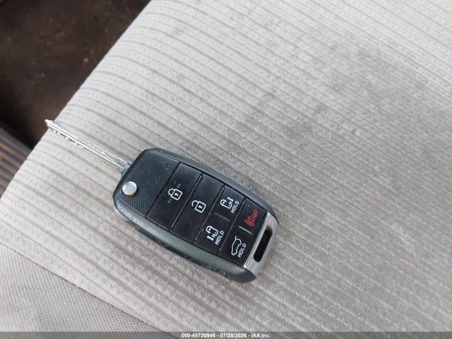 45720946 :رقم المزاد ، KNDMB5C19G6174217 vin ، 2016 Kia Sedona Lx مزاد بيع