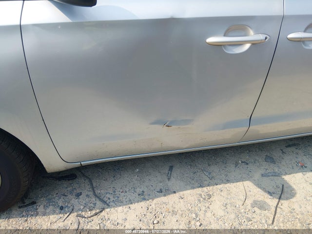 45720946 :رقم المزاد ، KNDMB5C19G6174217 vin ، 2016 Kia Sedona Lx مزاد بيع