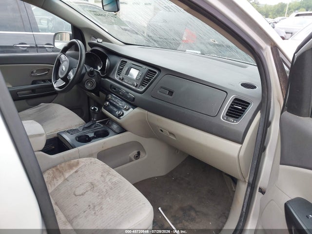 45720946 :رقم المزاد ، KNDMB5C19G6174217 vin ، 2016 Kia Sedona Lx مزاد بيع