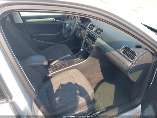 45720948 :رقم المزاد ، 1VWAP7A30EC009950 vin ، 2014 Volkswagen Passat 2.5l S مزاد بيع