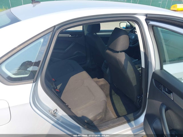 45720948 :رقم المزاد ، 1VWAP7A30EC009950 vin ، 2014 Volkswagen Passat 2.5l S مزاد بيع