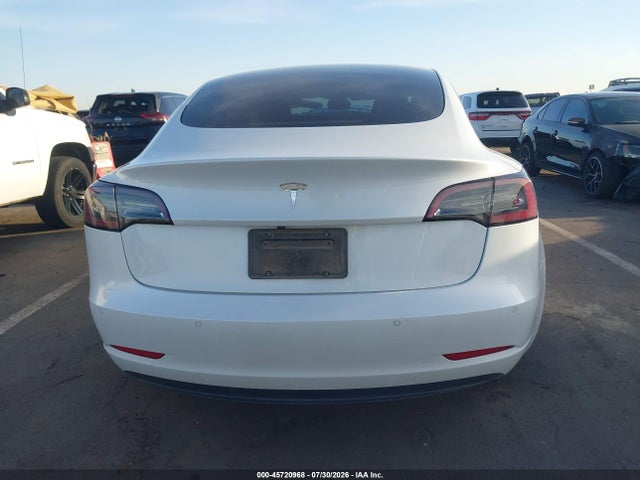 Tesla Model 3 Standard Range Plus Rear-wheel Drive 2021 5YJ3E1EA0MF871834 Image 16
