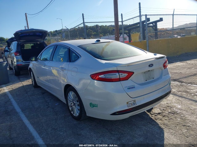 Ford Fusion Energi Titanium 2014 3FA6P0SU4ER256953 Image 3
