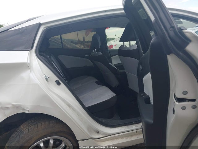 Toyota Prius Two 2016 JTDKBRFU4G3023243 Image 8