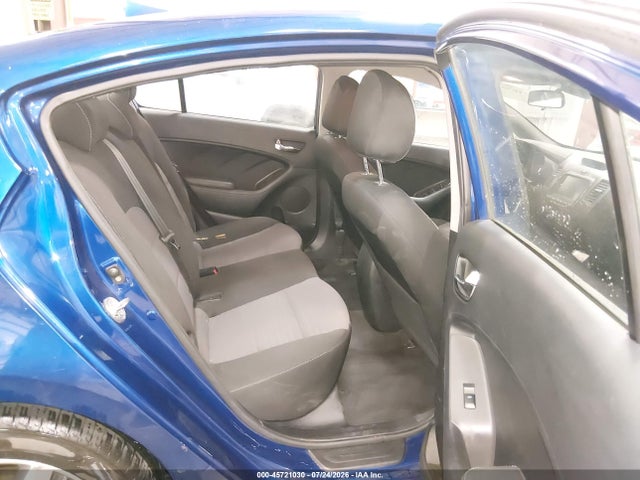3KPFL4A77JE213895 KIA FORTE S