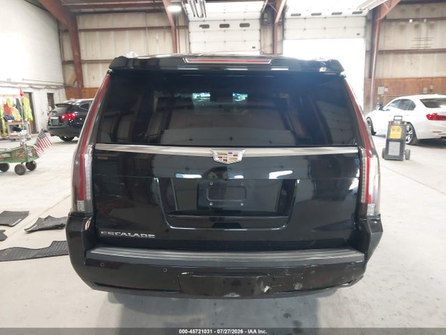45721031 :رقم المزاد ، 1GYS4DKJ5GR400310 vin ، 2016 Cadillac Escalade Platinum مزاد بيع