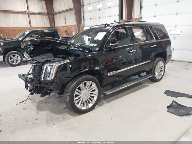 45721031 :رقم المزاد ، 1GYS4DKJ5GR400310 vin ، 2016 Cadillac Escalade Platinum مزاد بيع