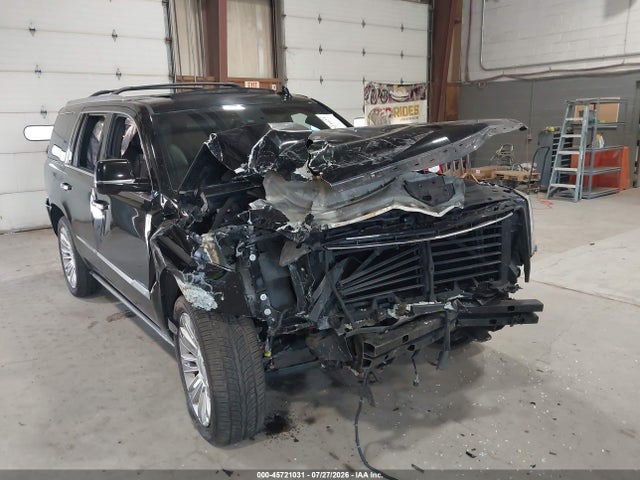 45721031 :رقم المزاد ، 1GYS4DKJ5GR400310 vin ، 2016 Cadillac Escalade Platinum مزاد بيع