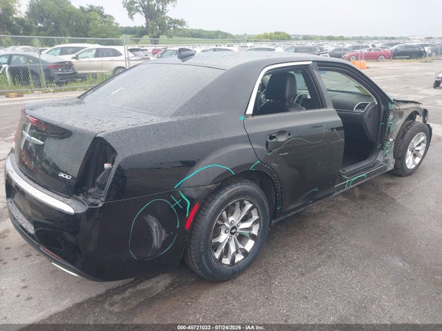 Продажа на аукционе авто 2018 Chrysler 300 Touring, vin: 2C3CCAAG5JH320583, номер лота: 45721032
