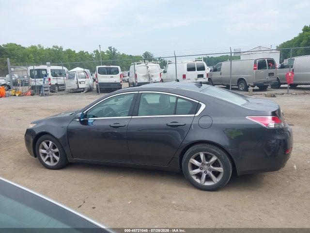 45721040 :رقم المزاد ، 19UUA8F21DA007983 vin ، 2013 Acura Tl 3.5 مزاد بيع