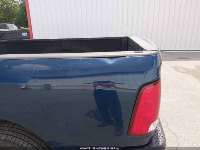 45721136 :رقم المزاد ، 3C6JR6DG0KG657505 vin ، 2019 Ram 1500 Classic Tradesman  4x2 8' Box مزاد بيع