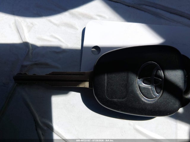 5TFAX5GN4HX076208 Toyota Tacoma Sr5