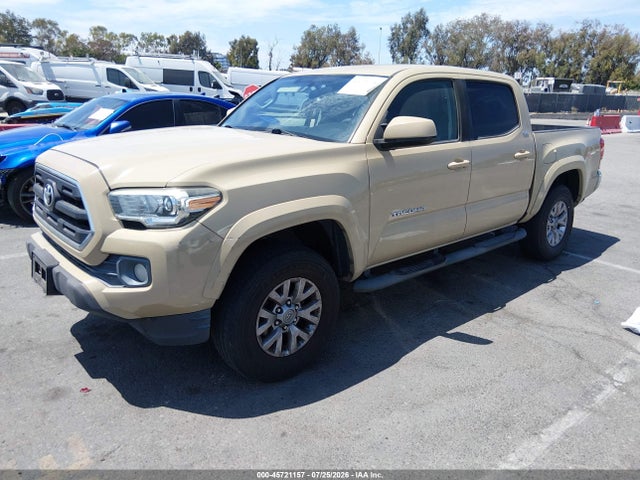 5TFAX5GN4HX076208 Toyota Tacoma Sr5