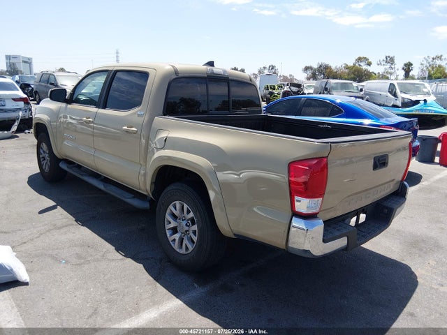 5TFAX5GN4HX076208 Toyota Tacoma Sr5