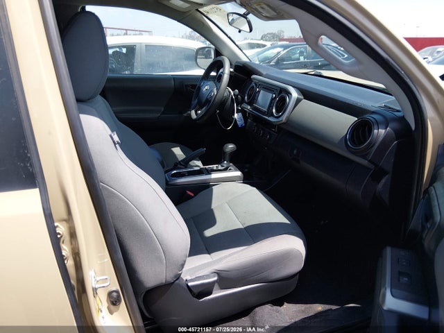 5TFAX5GN4HX076208 Toyota Tacoma Sr5