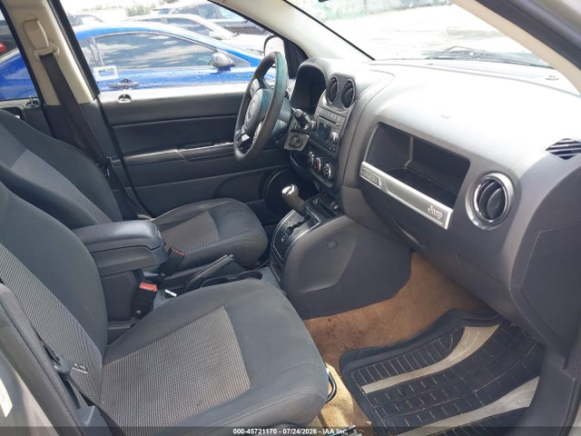 2016 Jeep Compass Sport მანქანა იყიდება აუქციონზე, vin: 1C4NJCBA0GD665011, აუქციონის ნომერი: 45721170